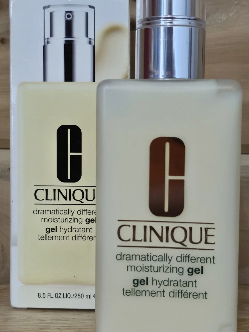 Clinique Dramatically Different Moisturizing Gel Jumbo Travel Exclusive 8.5 Floz
